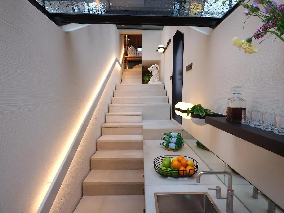 Vondice Hotel Amsterdam 2*,  Netherlands
