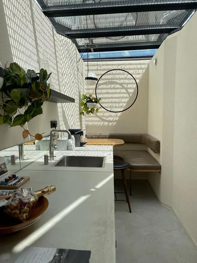 Vondice Hotel Amsterdam 2*,  Netherlands